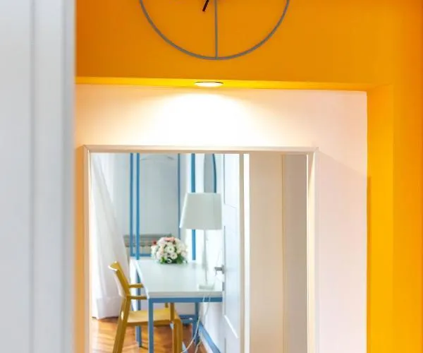 And Sea View Flats 아파트 *