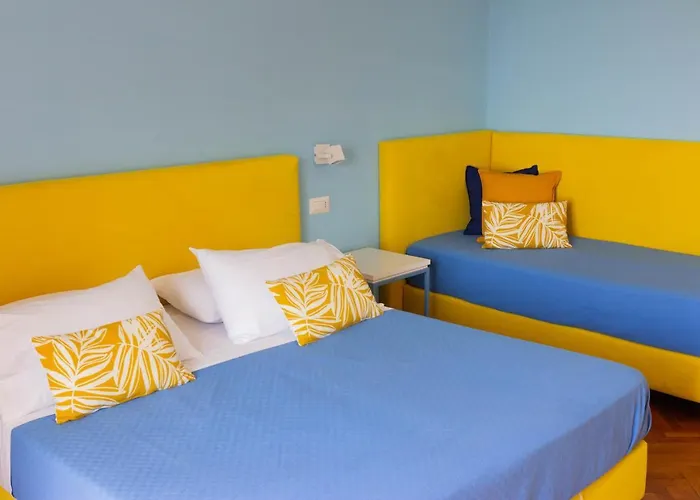 And Sea View Flats * 소렌토