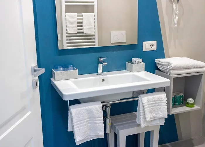 아파트 And Sea View Flats