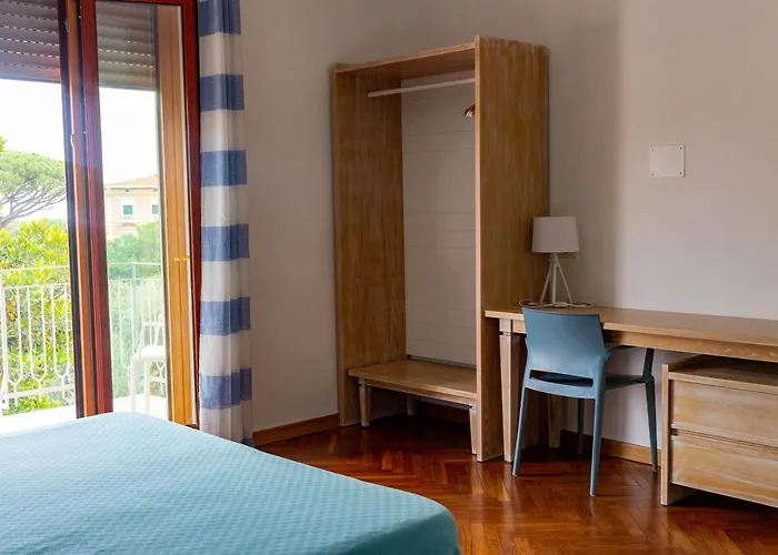 And Sea View Flats 아파트 *