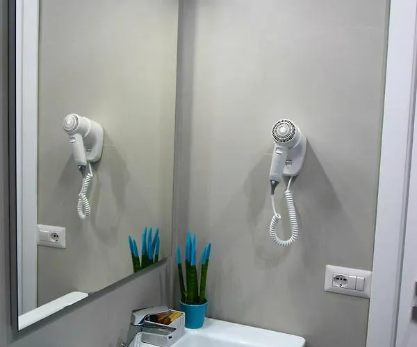 아파트 And Sea View Flats