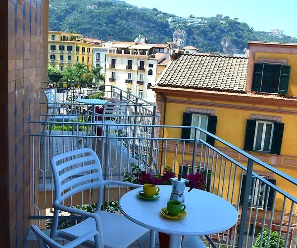 And Sea View Flats * 소렌토