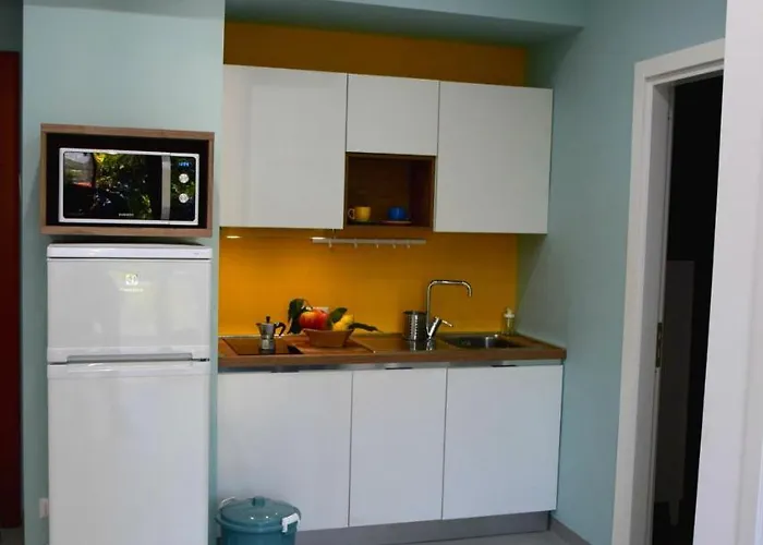 아파트 And Sea View Flats